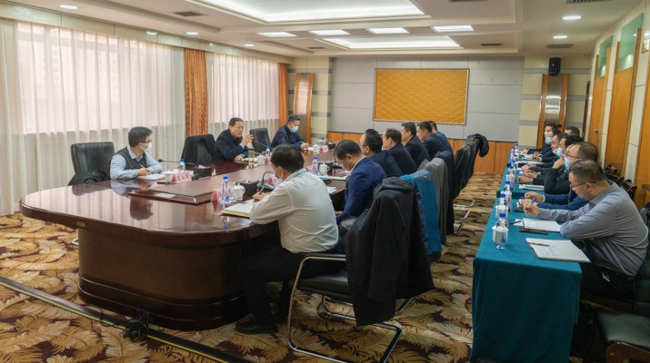省政府國(guó)資委黨委書記、主任吳萬(wàn)華到蘭州飯店調(diào)研